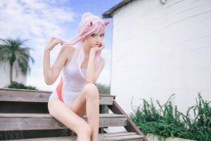 盲目魔女的人偶
